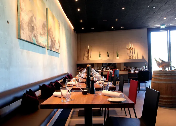 Hotel Schwarzer Adler 4*