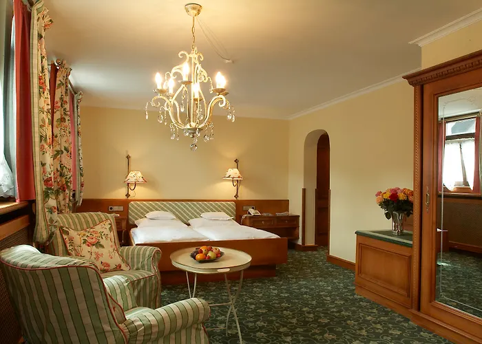 Hotel Schwarzer Adler 4*