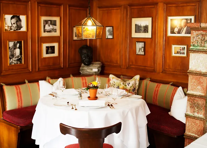 Hotel Schwarzer Adler 4*